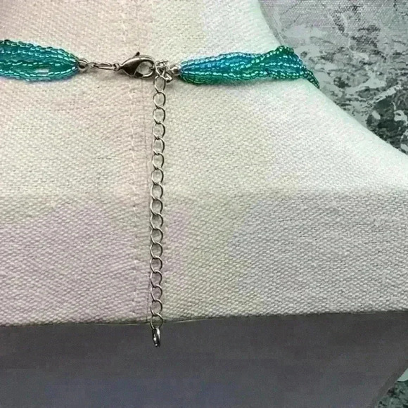 Green and Blue Seed Bead Necklace with Glass Foil Pendant - Picture 3 of 4